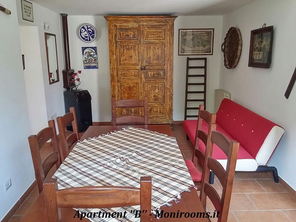 Moni Rooms Джаре Екстериор снимка