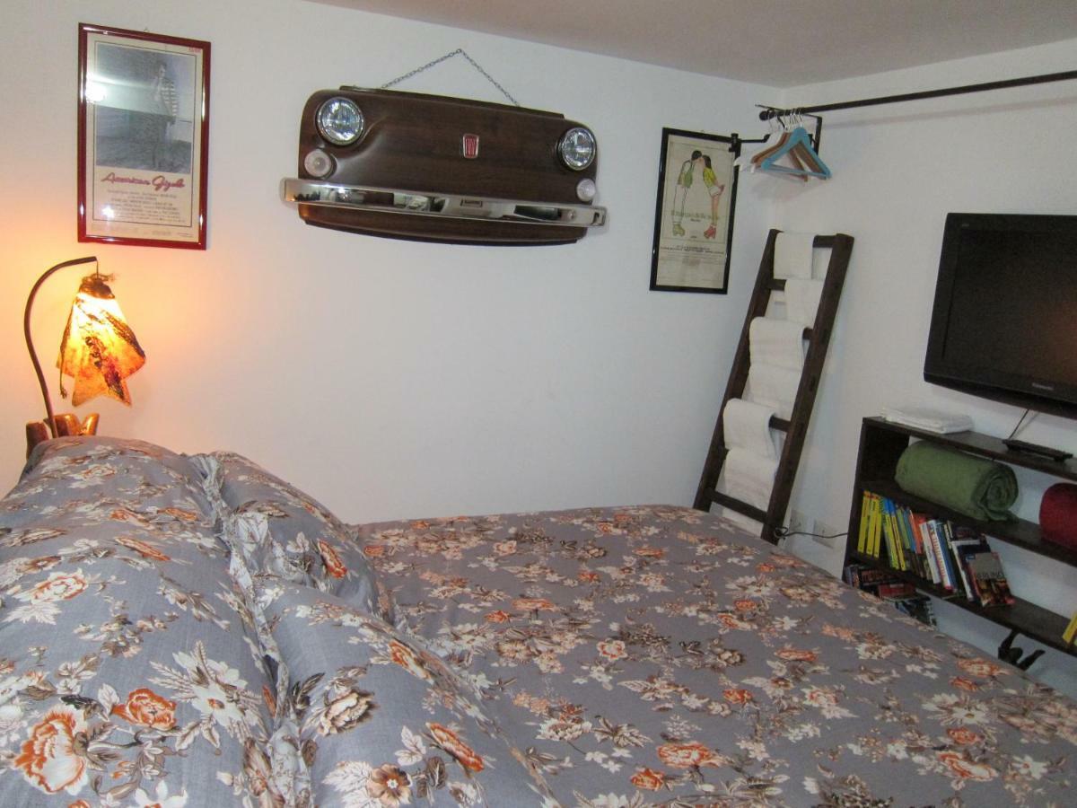 Moni Rooms Джаре Екстериор снимка