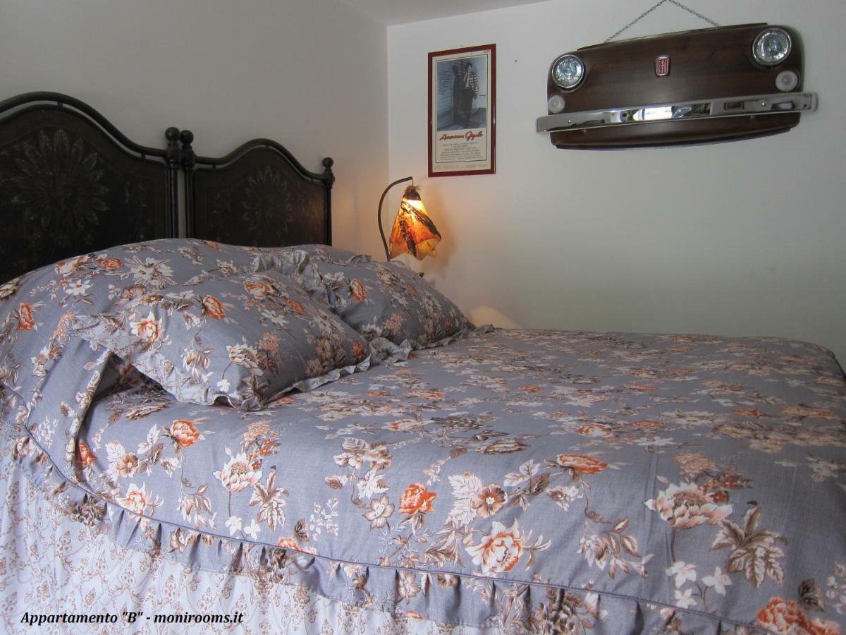 Moni Rooms Джаре Екстериор снимка